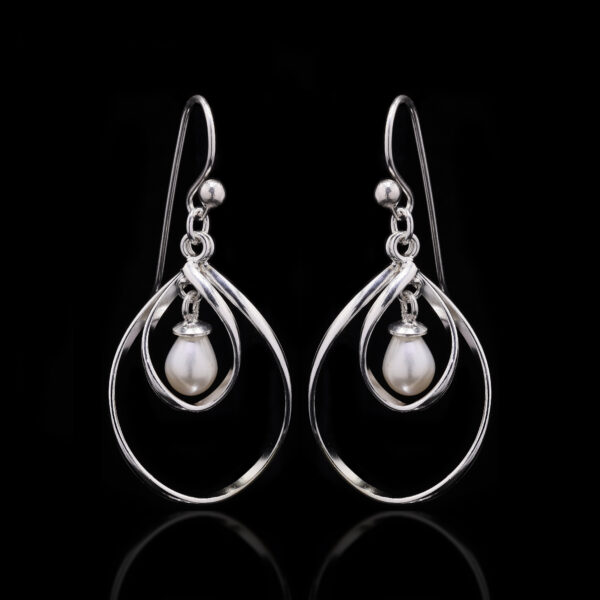 Silver pear; Earrings