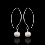 Silver pearl Earrings